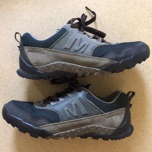 Men’s hiking shoes